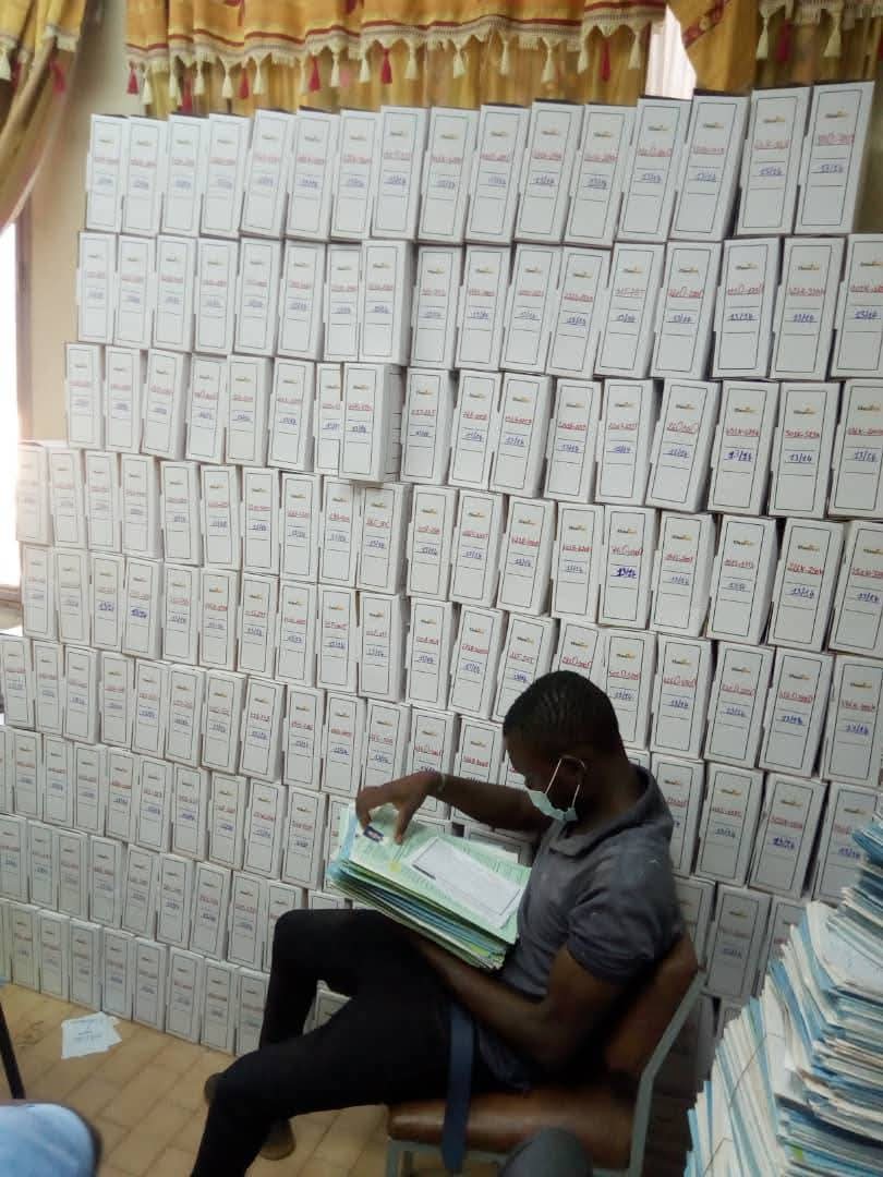 Équipe CEMAB Consulting au travail sur des postes informatiques